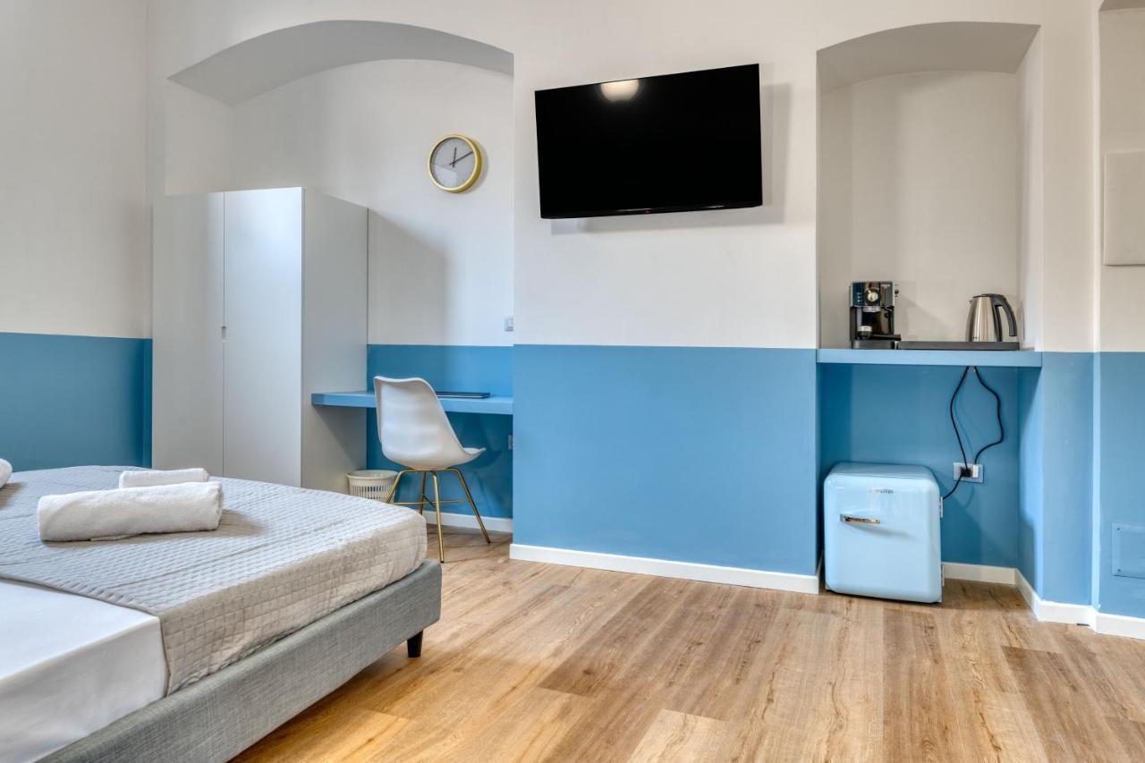Izzhome Corso76 Pensión Cagliari